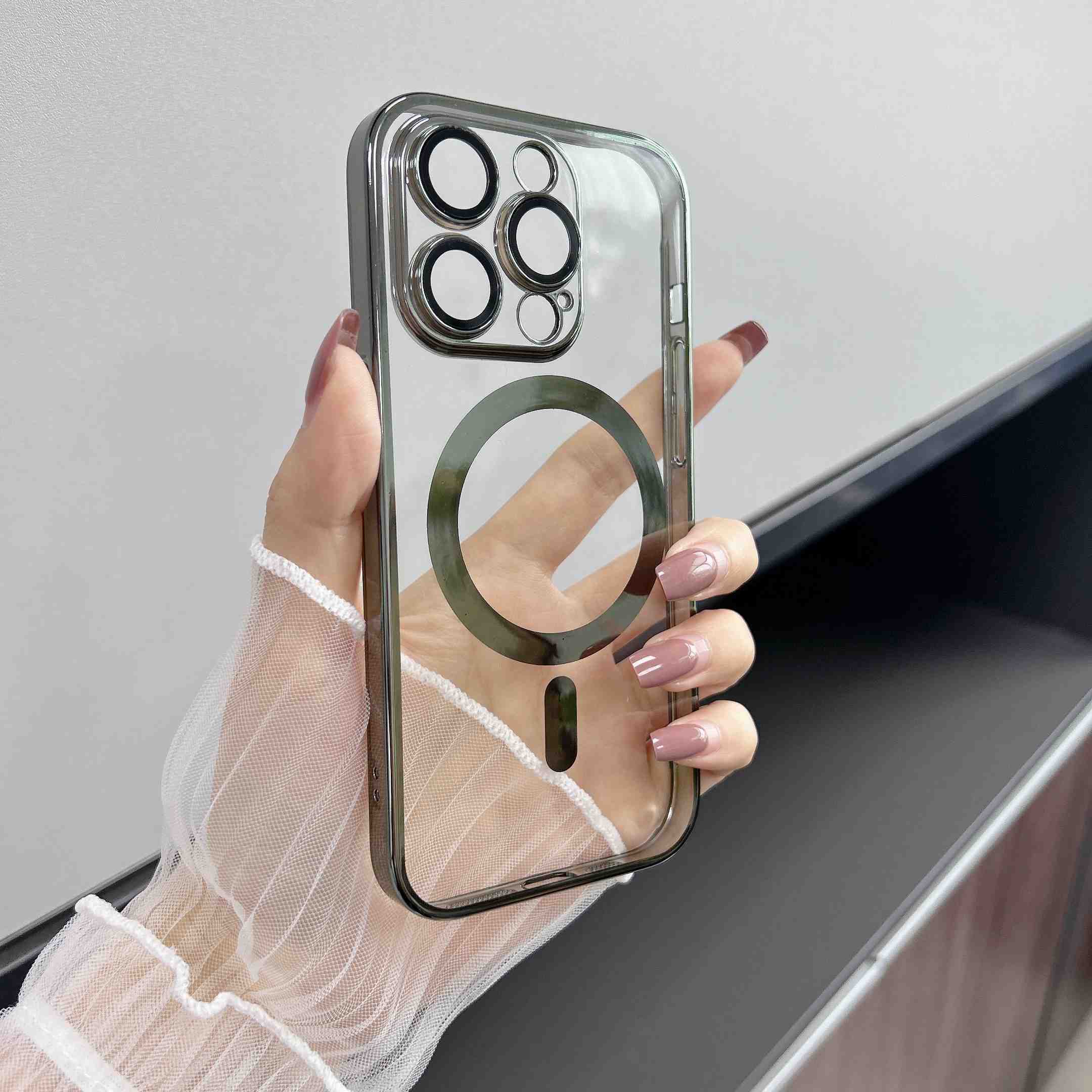 Electroplating Magnetic Mobile Phone Case Electroplating Magnetic Mobile Phone Case